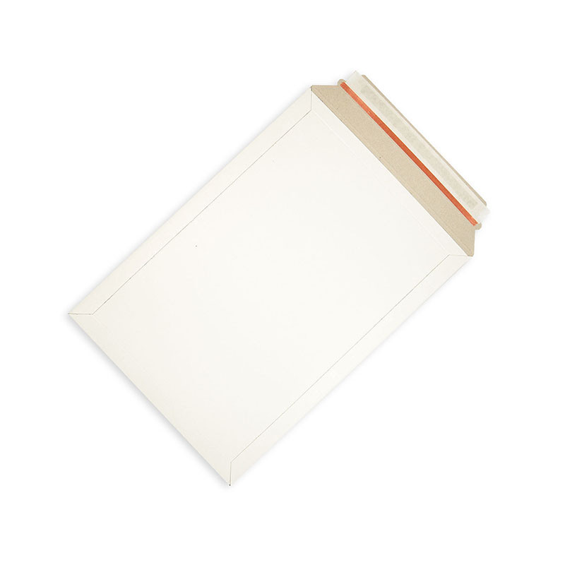 Cardboard envelope 262x371mm C4+ white